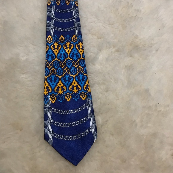 Tie - Picture 5 of 5